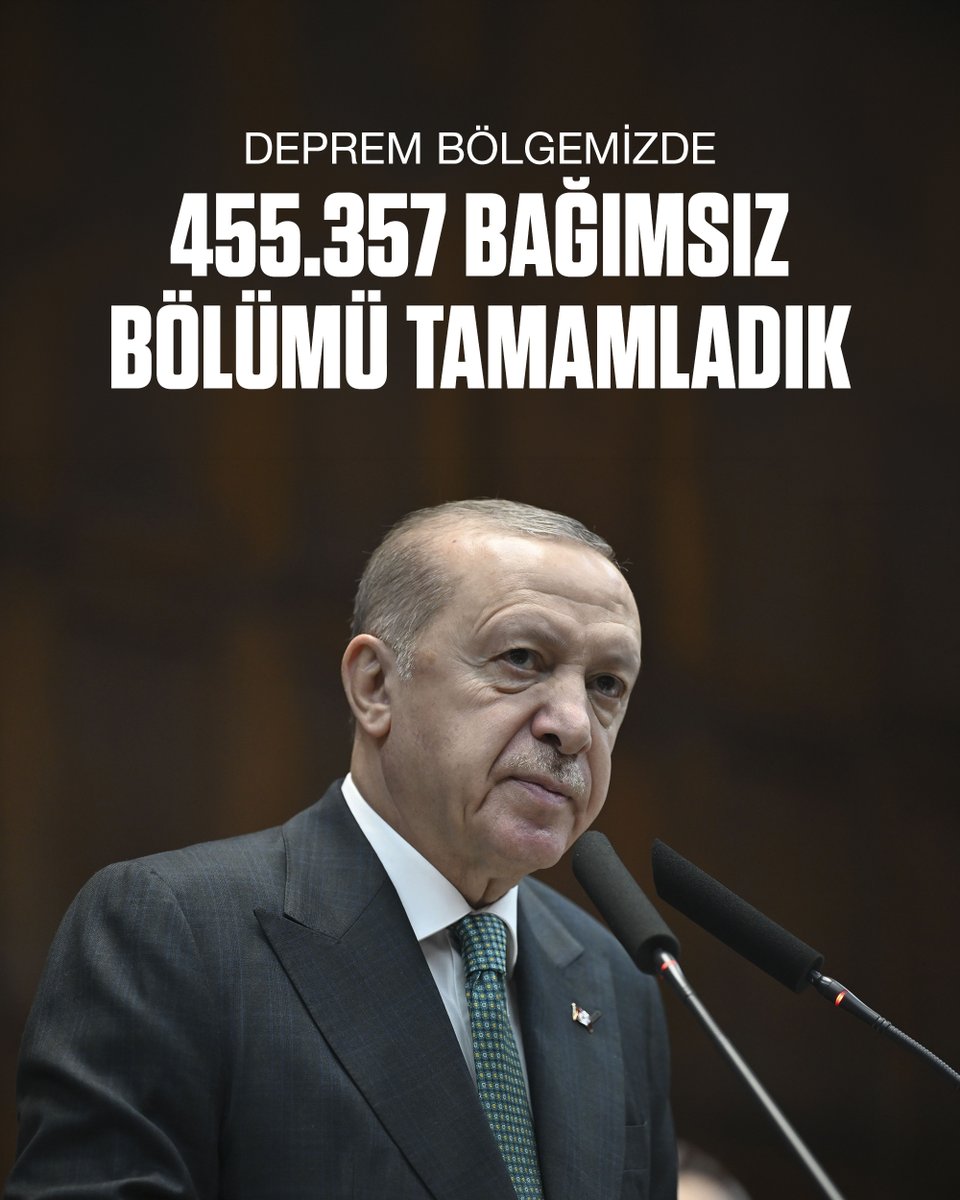 Söz verdiğimiz gibi deprem bölgemizde tam 455 bin 357 bağımsız bölümü tamamladık.

Yönettikleri şehirlerde insanlar kışın ortasında susuzluktan kıvranırken, çöp, çamur, çukur hayatın rutini haline gelmişken bunlar utanmadan, sıkılmadan Kahramanmaraş’taki yolları diline doluyor.