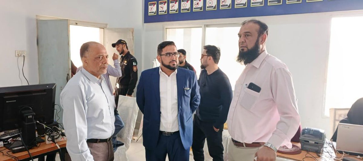 Medical screening of candidates continued on the second day at SSU Chowkandi Headquarters.

#SSU | #Recruitment | #Karachi | #Police | #SindhPolice