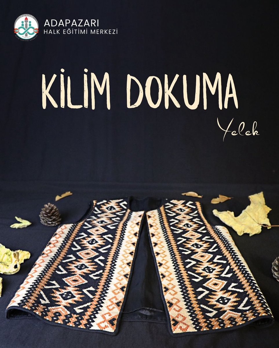 AdaHalkEgitim's tweet photo. Geleneksel kilim dokuma tekniğiyle ilmek ilmek dokunan bu özel yelek, desen ve renkleriyle yelek formuna özgü olarak tasarlandı. Kültürel mirasımızın izlerini taşıyan kilim kumaş, atölyemizde titizlikle dikilerek zamansız bir tasarıma dönüştürüldü. https://t.co/SETmJQymVn