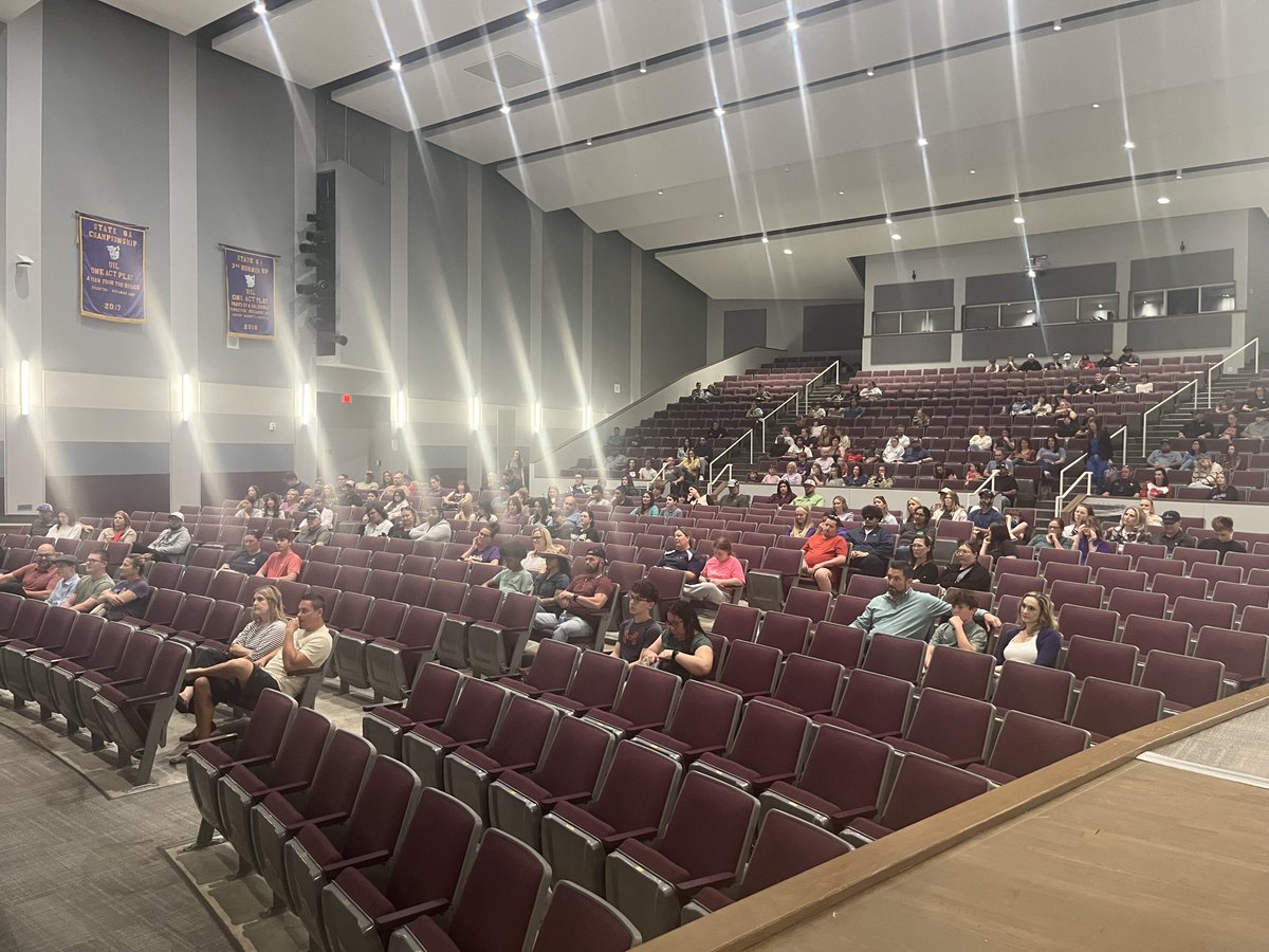 Laureen Thompson tweet media