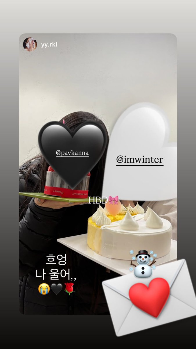 🤍 스타일리스트 생일에 케이크랑 손편지까지 준비한 윈터

🫳🫳🫳🫳