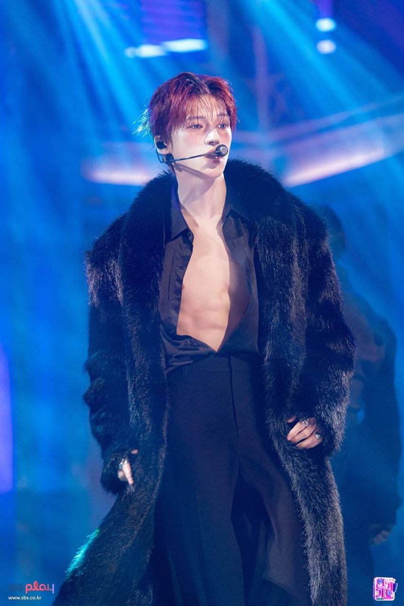 he's so hot and this hair color on him