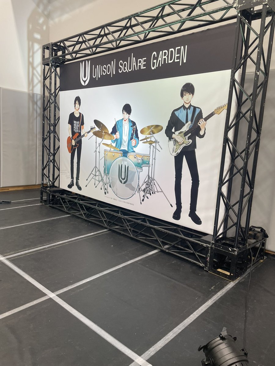 Cider_unison's tweet photo. 今日しか行ってないけど最高だった⊂(ᴖ ̫ᴖ  )⊃🌙
終わった後外の写真撮ってたらちゃーちんとちまきと偶然出会えて嬉しかった〜!!!!! https://t.co/cmwJRx7EDH