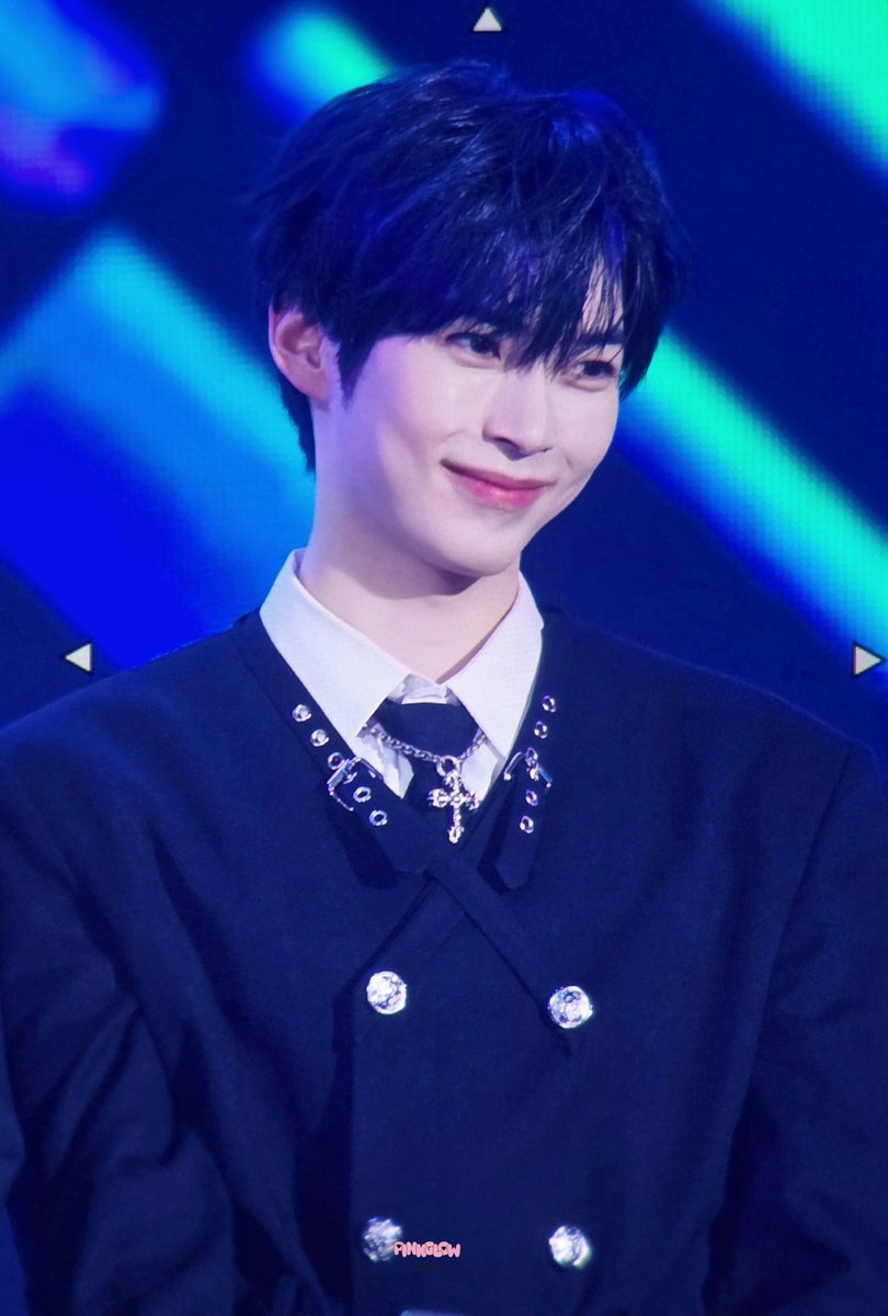 [pre] 260211 D-AWARDS

2관왕 축하해🎉

#ZEROBASEONE #ZB1 #제로베이스원 #성한빈 #SUNGHANBIN #ソンハンビン