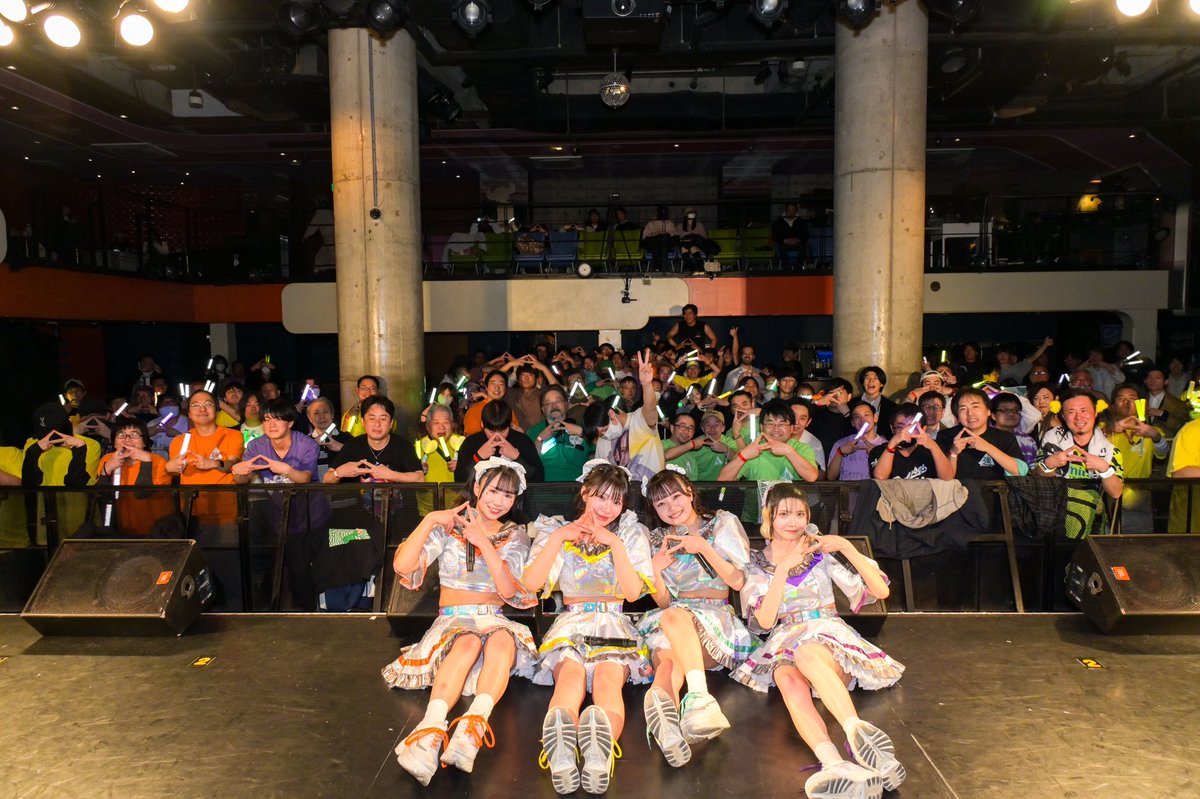 tysn_risa's tweet photo. 強がりセンセーション単独公演
『背中を越えて、終わらない明日へ』

ありがとうございました！
この活休で強がりセンセーションも、
私自身も、
もっと強くなって帰ってきます❤️‍🔥

昨日ステージに立っている時も、私の夢の続きは強がりセンセーションで叶えたいと思いました。

これからもよろしくね！ https://t.co/JpFOuqt2cG