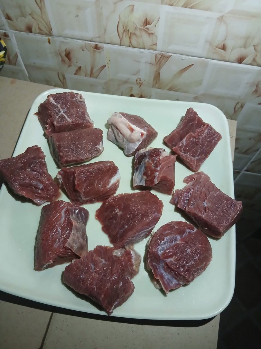 thatgirlFunkky's tweet photo. How do you love your meat ?🍖 

Boiled or fried? https://t.co/jR07LQ9eWU