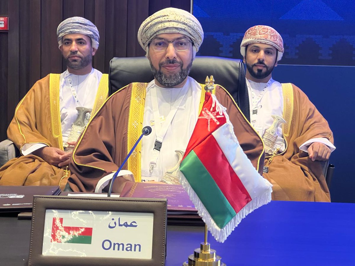 #سلطنة_عُمان تشارك في أعمال الاجتماع الــ52 للجنة الإقليمية للشرق الأوسط بمنظمة الأمم المتحدة للسياحة، وذلك في إطار تعزيز التنسيق الإقليمي وصياغة التوجهات المستقبلية للقطاع السياحي في المنطقة، والذي يعقد في دولة #الكويت الشقيقة.

2u.pw/anG5da

#العُمانية