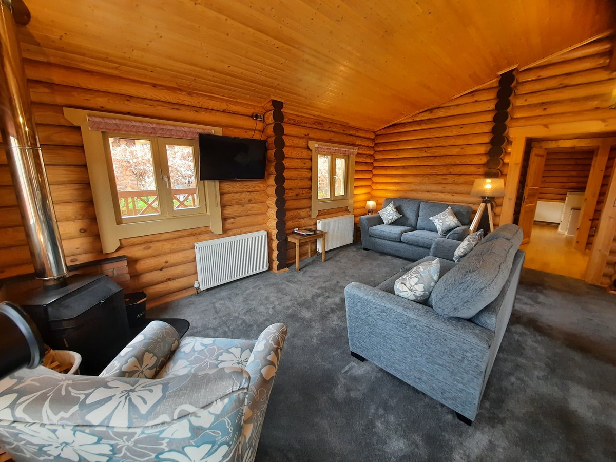 ThisisDurham's tweet image. Spring getaway loading… Unwind in a luxury hot tub lodge at @vindomora Country Lodges.

Perfect for romantic breaks, family getaways, or a relaxing retreat surrounded by nature: lnk.bio/s/vindomora #nextstopdurham #springbreaks