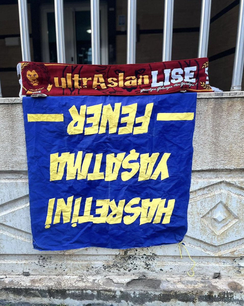 beyler biz bu pankartın sahibini bulamadık kiminse bi adım öne çıksın bizi yormasın 😂😂 <a href="/unigfborg/">UNIGFB</a> <a href="/1907unifeb/">1907 ÜNİFEB</a>