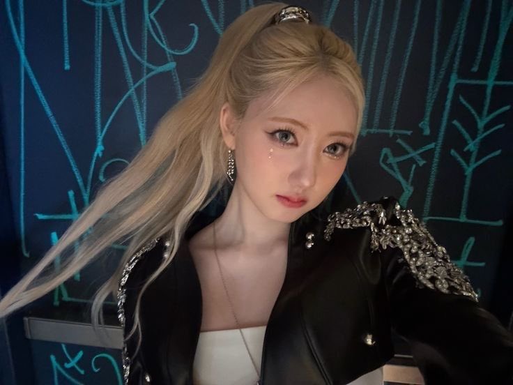 ยัยรามิ ponytail ที่จริงใจสุดๆ สวยไม่ไหวแน้ววว 🫣✨

#RAMI #BABYMONSTER
#라미 #베이비몬스터