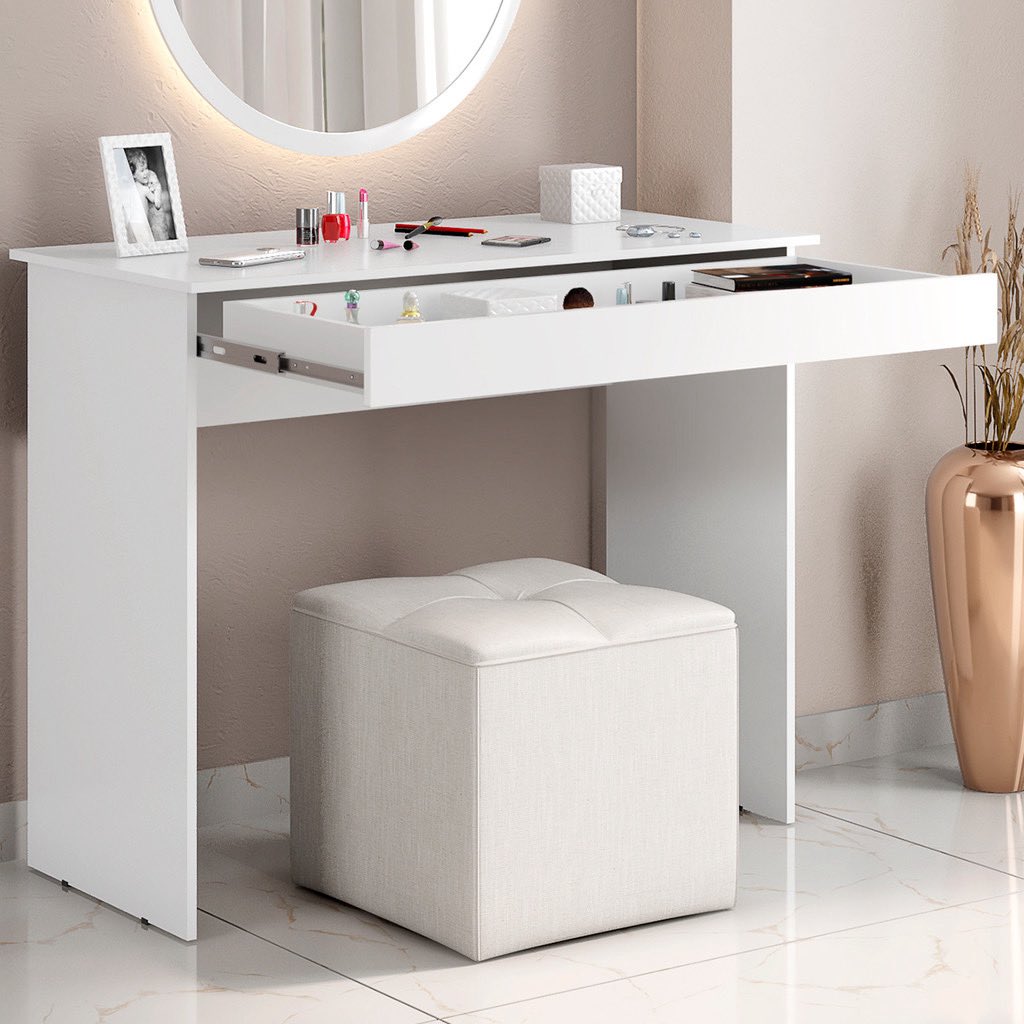 findsshpee's tweet photo. Escrivaninha Roma com gaveta — perfeita para escritório, estudos ou penteadeira 🪑✨

Ótima opção funcional e elegante — R$119,00 a R$139,00!

#AchadosShopee #Escrivaninha #HomeOffice #Estudo #CasaOrganizada #ValeAPena 

https://t.co/uV0vU9NSMp https://t.co/bOGxcNt83k
