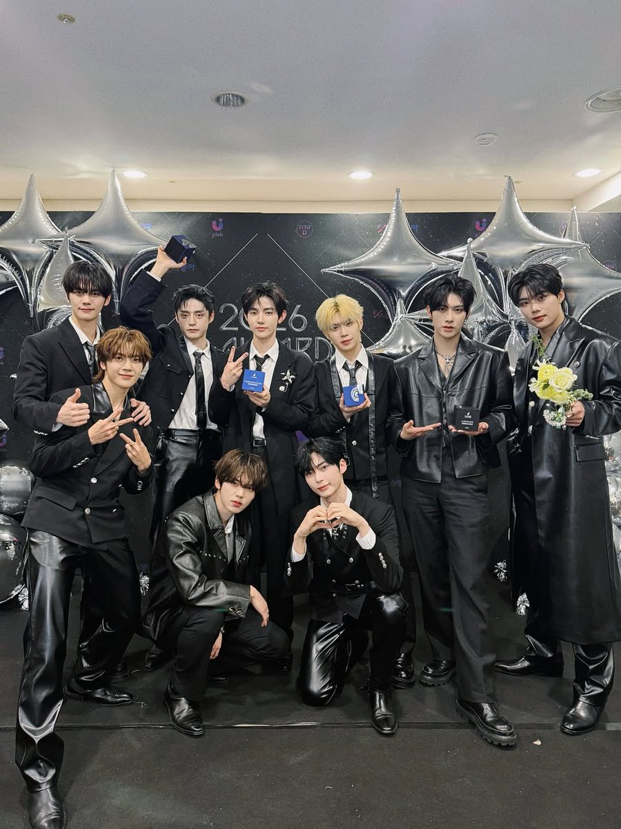 📸] 260211 | MATTHEW via @ZB1_official's Instagram Post D Awards