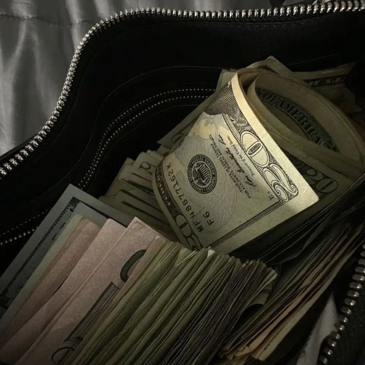 Comportamientos con testosterona alta:

- Levantar pesas

- Nunca te ofendas

- Invita a salir a la persona que te gusta

- Pide un ascenso

- Deja propinas generosas en restaurantes

- Deja de seguir a modelos de Instagram

- No te acuestes con una chica que no te gustaría