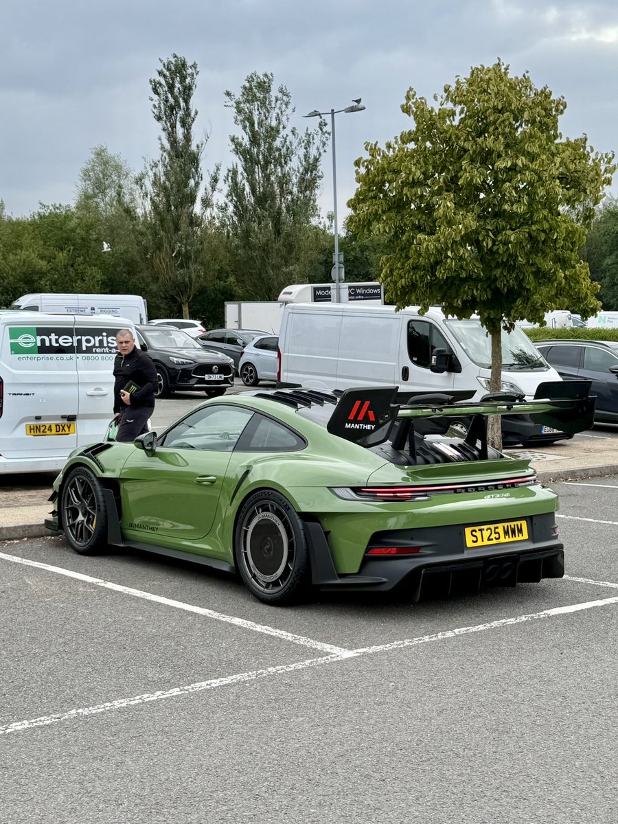 Oli Hughes tweet media