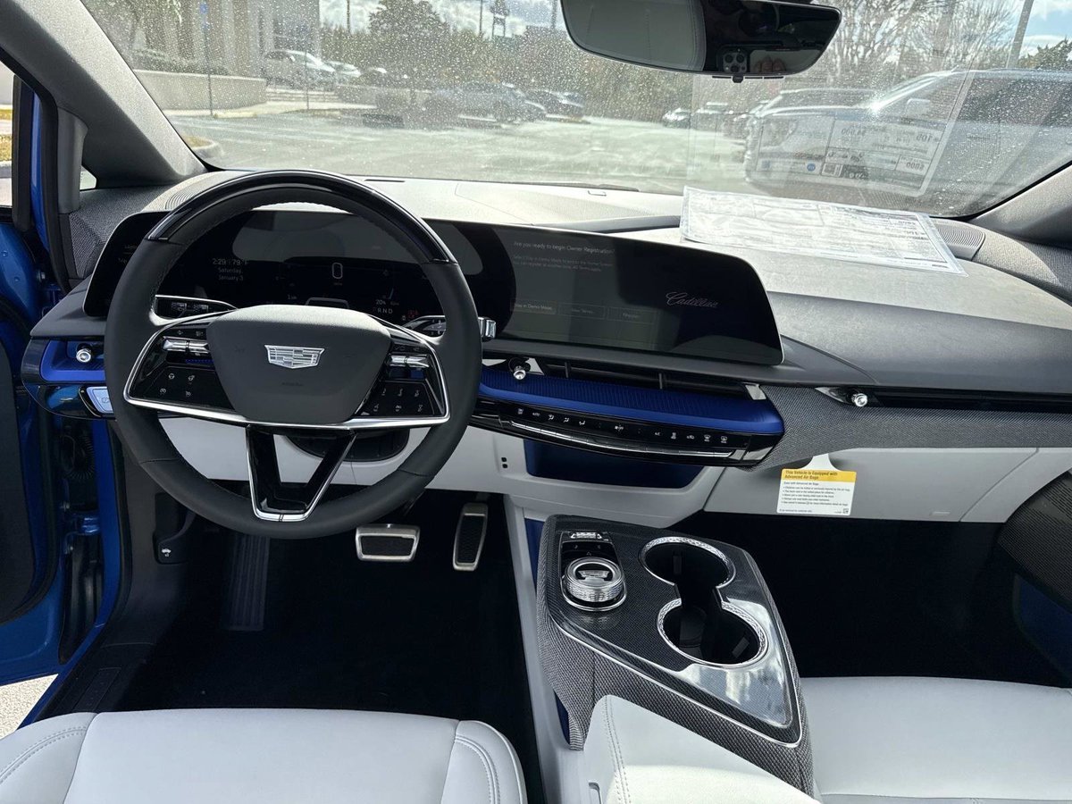 FieldsAuto's tweet image. Unmistakably #Cadillac. ⚡2026 #CADILLAC #OPTIQ Luxury in Coastal Blue Metallic with Gray interior, estimated 307 mile electric range, Wireless Phone Charging and Vision Enhanced Automatic Parking Assist. 

Call (855) 275-8873 or visit bit.ly/4csc1Ki | Stock No. TS131006