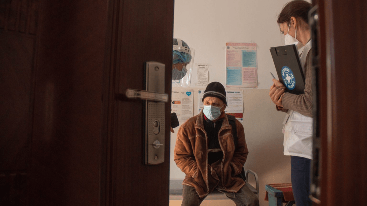 Just 15 km from the front line, Ukrainian healthcare workers stay to ensure care continues despite the war — offering both medical and psychological support. With training from DotW, they help thousands cope with daily fear. 
#Ukraine #MentalHealth 
Read: tinyurl.com/ytmh5ztf