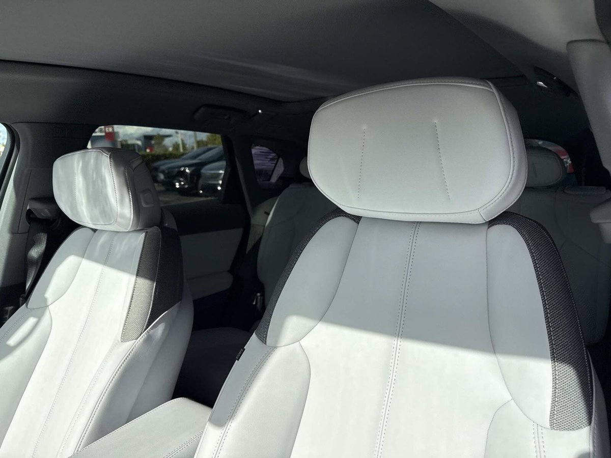 FieldsAuto's tweet image. Unmistakably #Cadillac. ⚡2026 #CADILLAC #OPTIQ Luxury in Coastal Blue Metallic with Gray interior, estimated 307 mile electric range, Wireless Phone Charging and Vision Enhanced Automatic Parking Assist. 

Call (855) 275-8873 or visit bit.ly/4csc1Ki | Stock No. TS131006