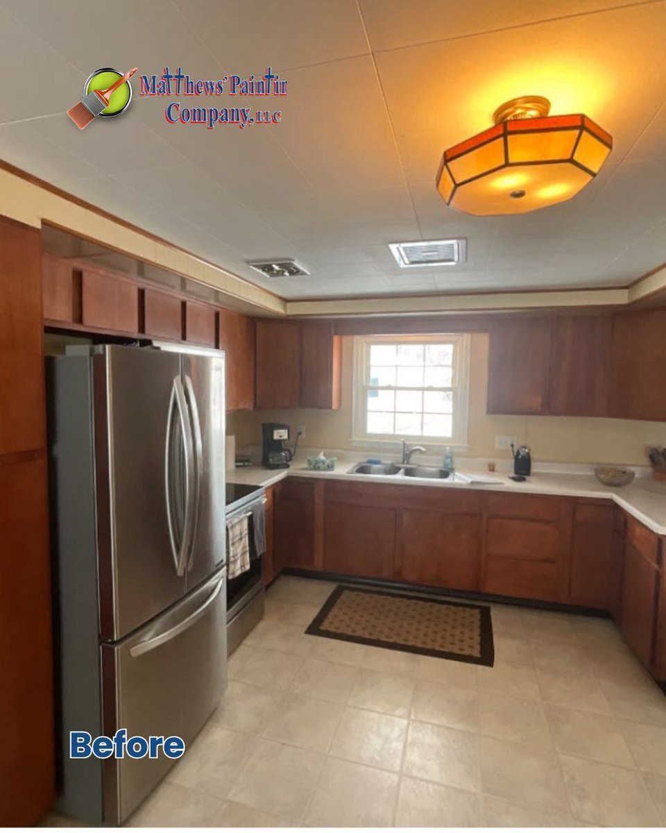 MatthewsPaint's tweet photo. Another project completed! This kitchen in #Leesburg was prepped, primed, and painted, including upper trim pieces, caulking paneling gaps, and filling nail holes. Two coats of paint for a clean finish.  #MatthewsPainting  https://t.co/gL7Hp4TGYp https://t.co/jB7s7N2ulc