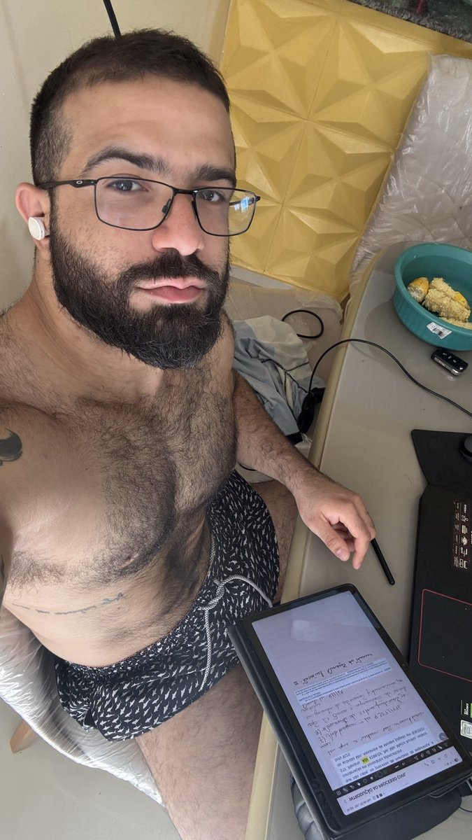 1Scheibe's tweet photo. Eu tô só de cabeça https://t.co/X7d1l9lKwT