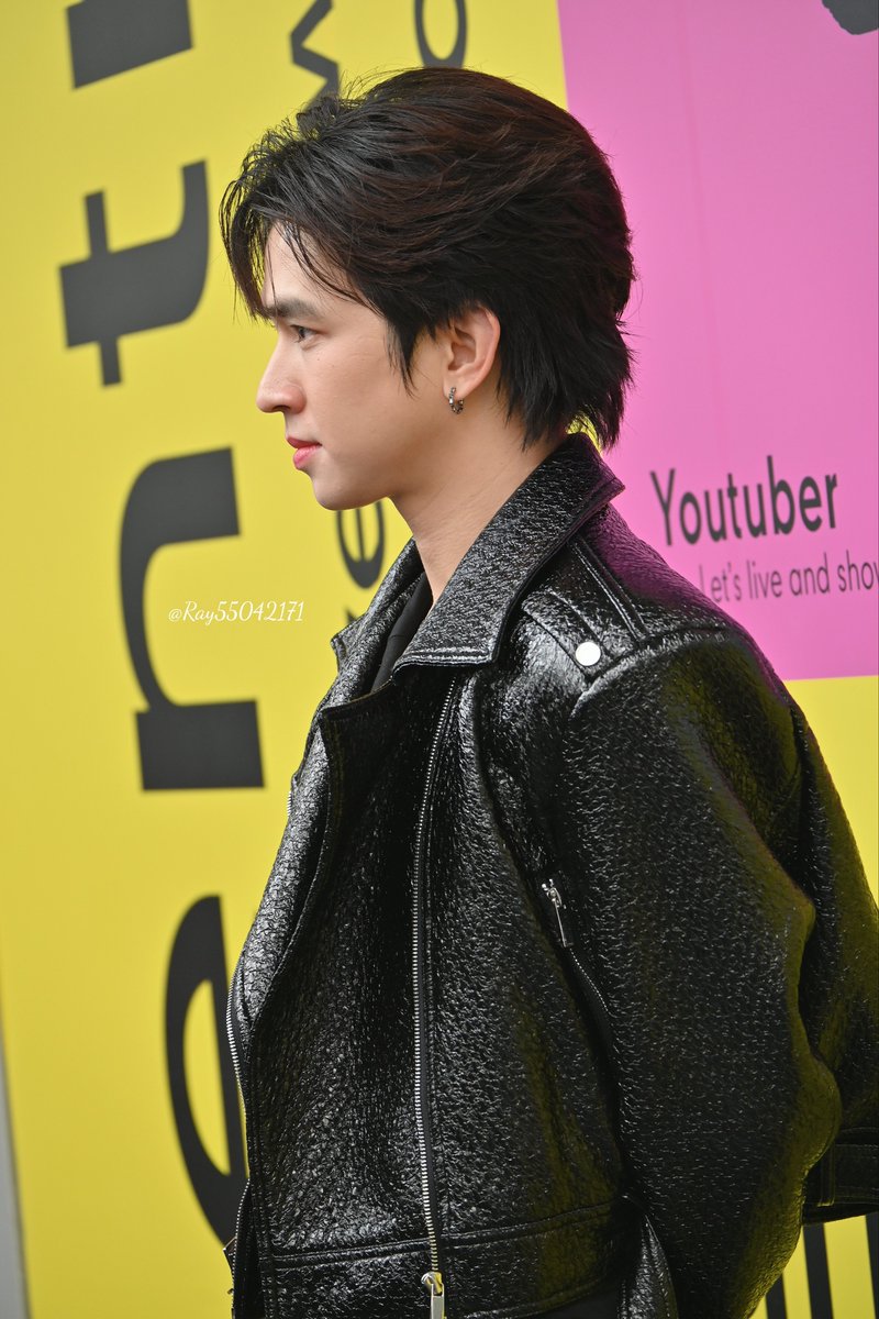 キリッとした横顔😍✨

#เจ้าแก้มก้อน #fluke_natouch