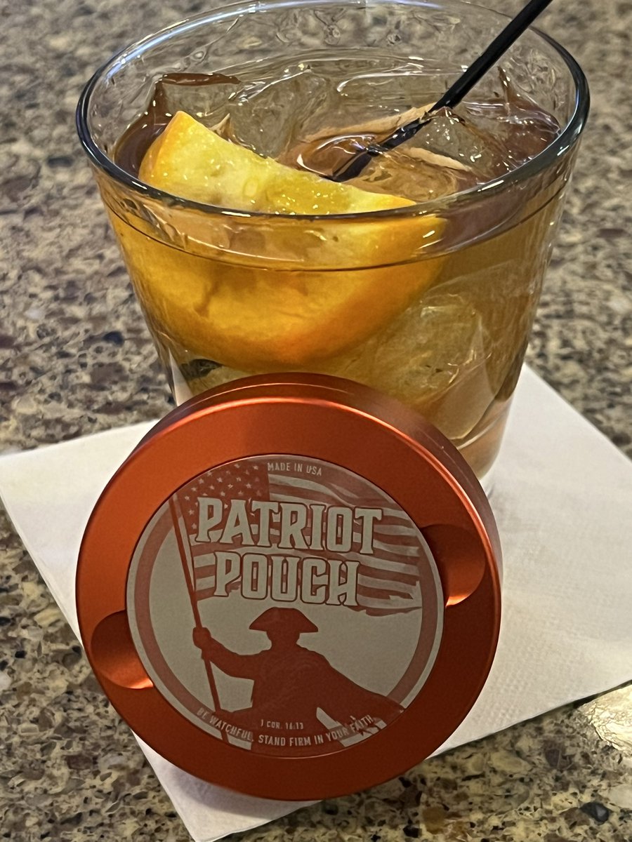 SamSamCigarMan tweet media