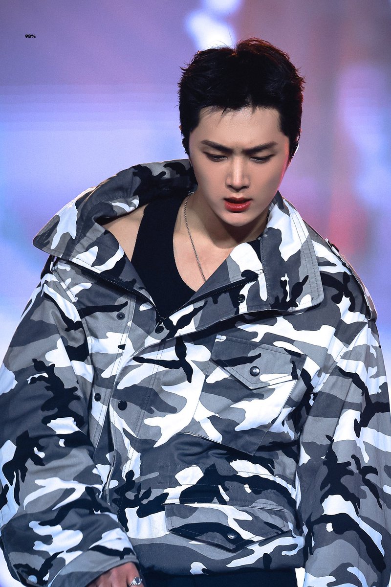 𝟗𝟖% tweet media