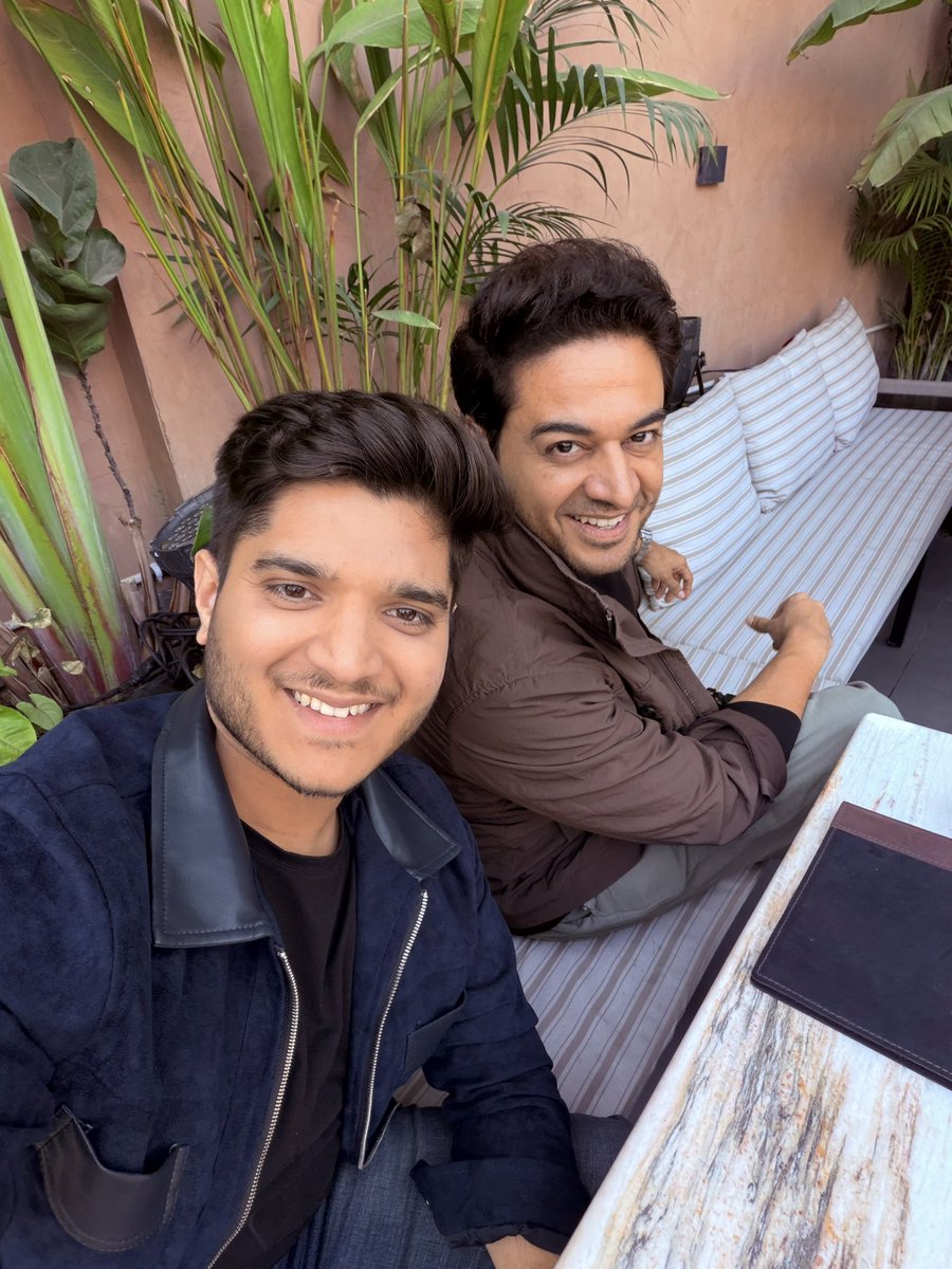 THEMRIDUL7's tweet photo. BHAI MERA ❤️
#MriRav #themridul #MridulTiwari #mridul #gauravkhanna https://t.co/Ioh8AFC8m7