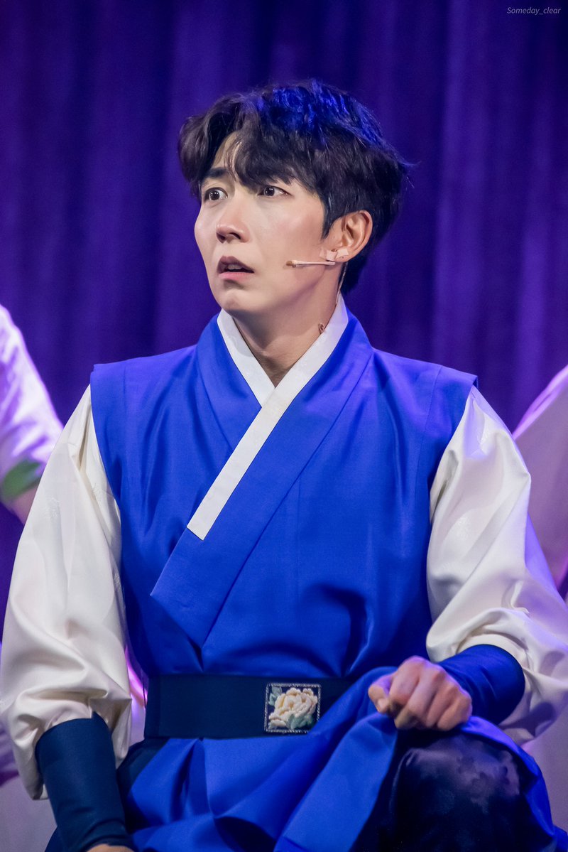 260211 뮤지컬 판 : 스페셜 커튼콜 :)

현석준 배우님 :)

자네, 소설이 무엇이라 생각하나?