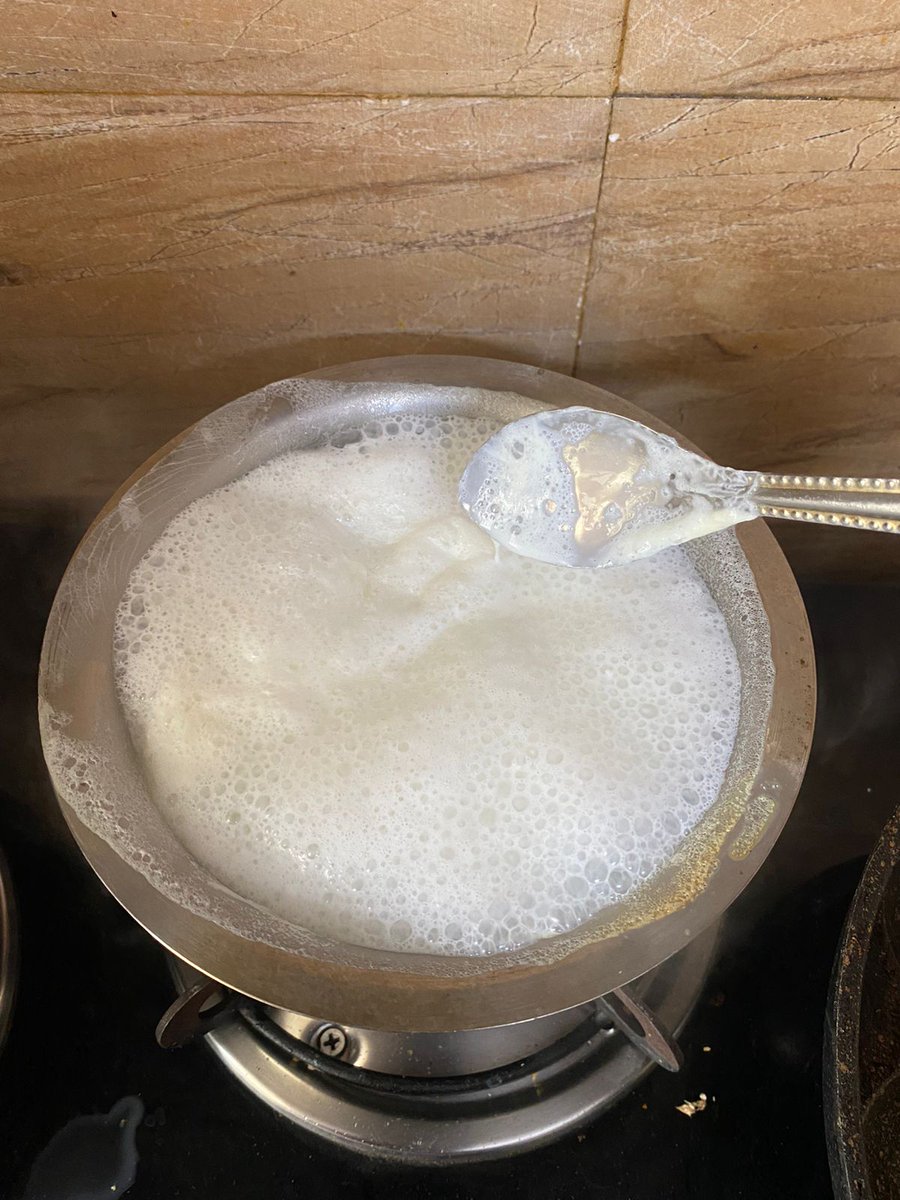 KarnaniNikhil's tweet photo. @Amul_Coop @fssaiindia @JioMart 
FAKE MILK ALERT! Ordered Cow Milk from Amul via JioMart app. It smelled &amp; tasted weird (like any chemical, detergent) after heating. Scanned the QR code at the back of the pack &amp; found that BN code is from your Jodhpur dairy. I am attaching images https://t.co/xIffVUcwl4