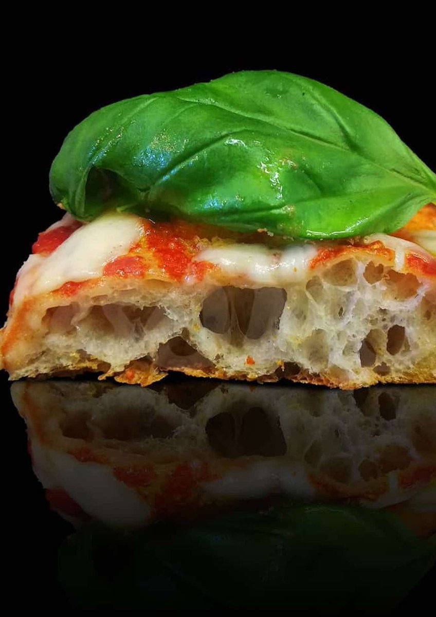 Pizza Margherita. La ricetta di Gabriele Bonci

morsimagazine.com/2026/01/pizza-…