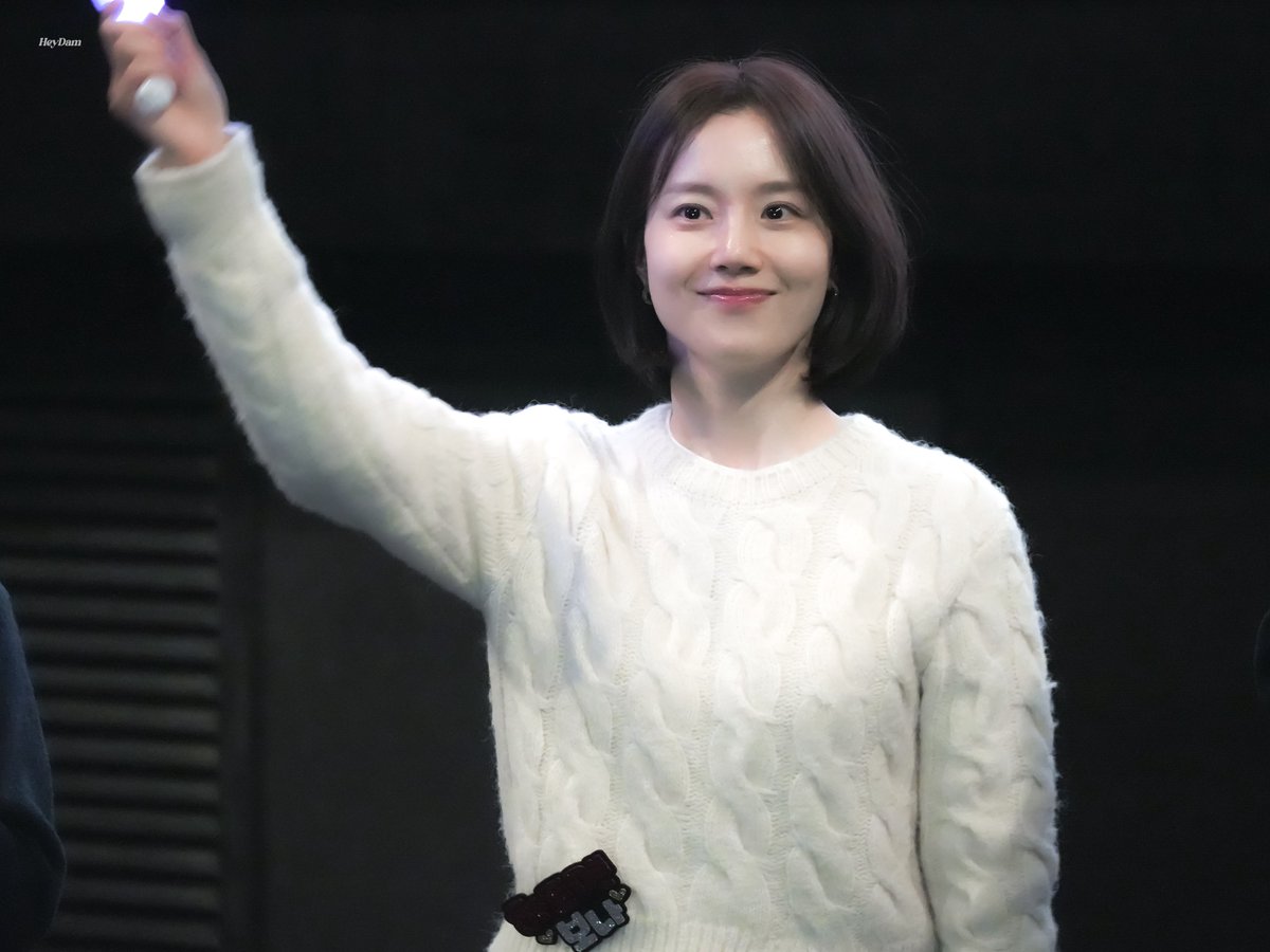 260117 영화 하트맨 무대인사

🫠

#문채원 #MoonChaewon