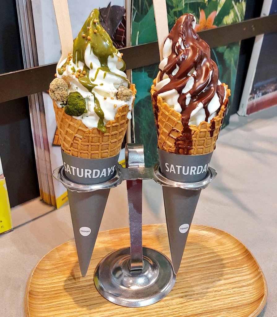 nonnglay's tweet photo. アイス🍦。
映画のLASTMAN面白かったな🔫。
なまらおいしい〜🥰
たち天、イクラ丼。写真ないけど、
かにみそ最高だった🦀寒いから熱燗で🍶 https://t.co/AAPXVhmoMm