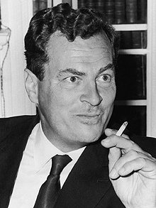 Born #OTD 1915 we remember Patrick Leigh Fermor a <a href="/BritishArmy/">British Army 🇬🇧</a> officer &amp; hero of the Cretan Resistance in WWII. 

He helped lead the daring 1944 kidnapping of General Kreipe &amp; later became one of Britain’s finest travel writers

A life of courage and culture 🇬🇧

#SOE #WWII