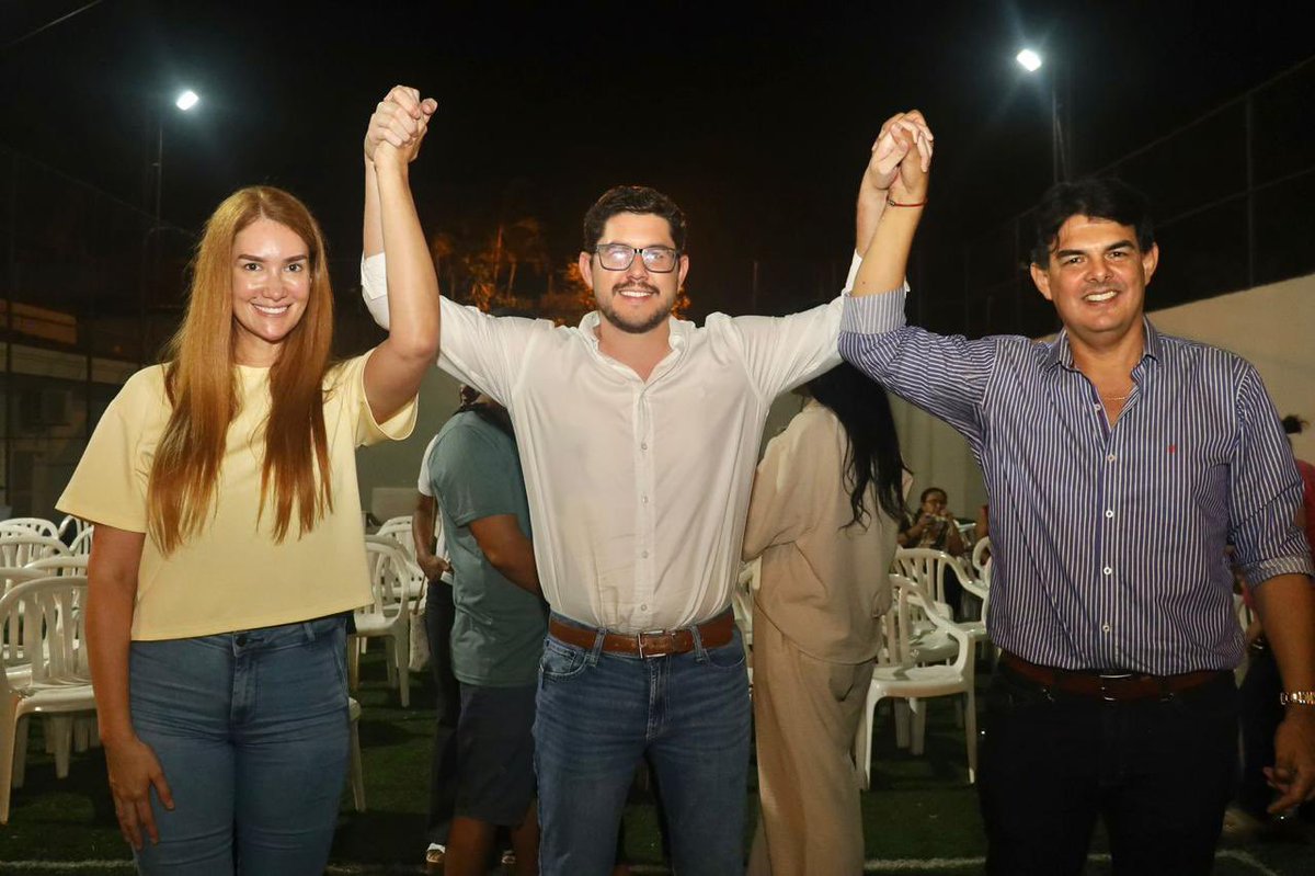 JOVEN FIGURA DE FERNANDO DE LA MORA ENCABEZA LISTA DE CONCEJALES 

Rodrigo Larrosa anunció su candidatura a la concejalía de Fernando de la Mora, respaldado por el presidente de Seccional Víctor Molas y la concejal Myriam Rodríguez. Enfocado en la unidad partidaria y el