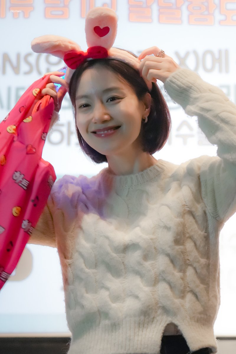 260117 영화 하트맨 무대인사

토끼나라 대장미 있으시다,,

#문채원 #MoonChaewon
