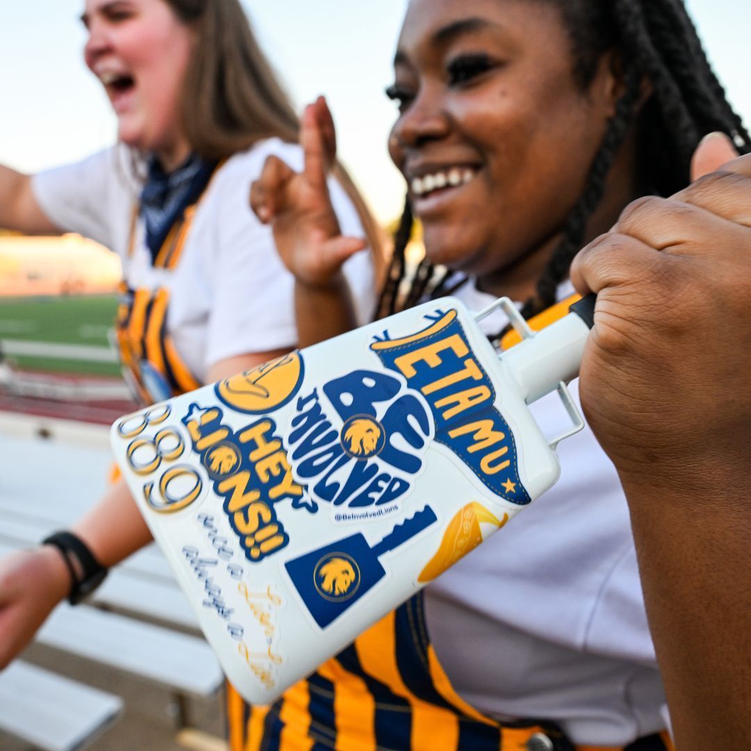 Ringing in #BGWednesday! From the stands to the classroom, Lion pride is everywhere and it looks GOOD. 💛💙 

#ETAMU #BlueAndGold #LionNation #StudentLife #CampusVibes #Dallas #Texas #USA #CampusStyle #StudentEngagement #CollegeLife #Blue #Gold #Community #Leadership