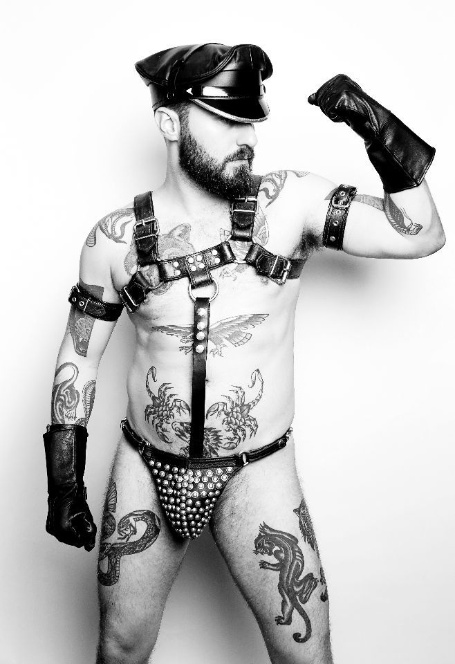 Looking for a sub to serve me ⛓️