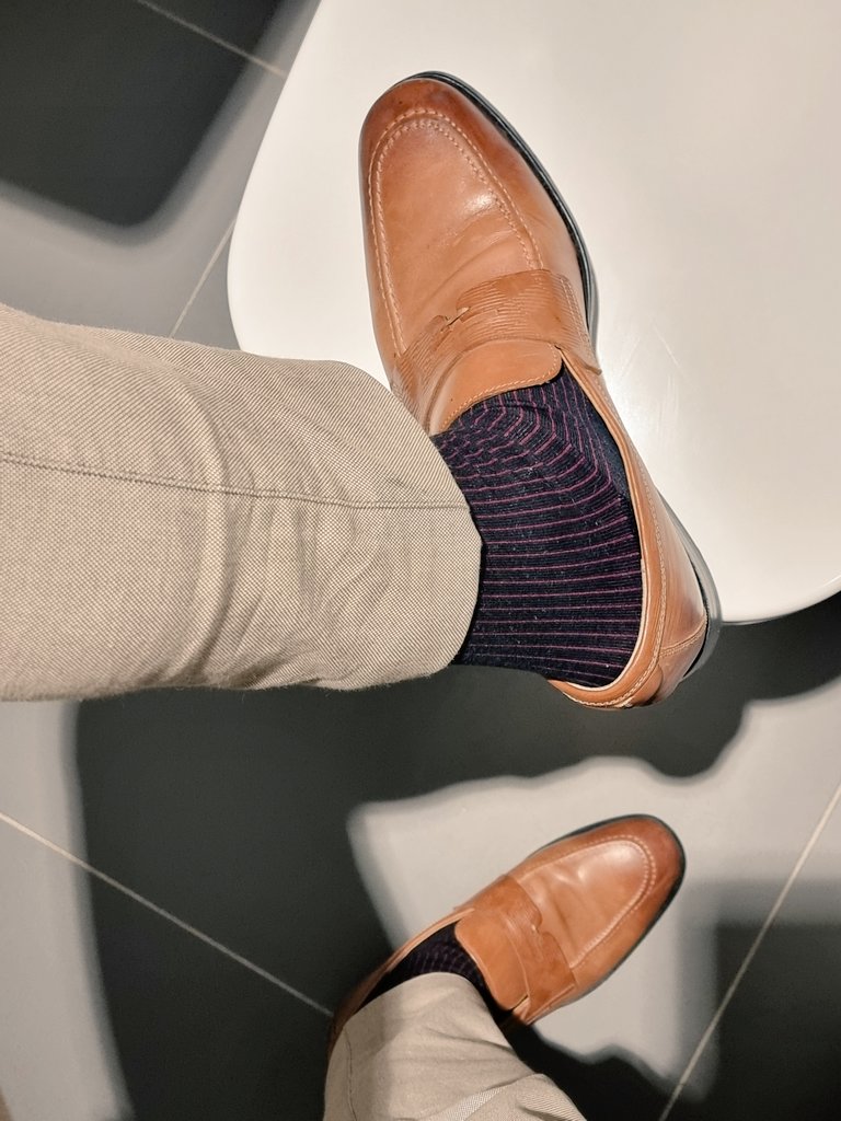 Suitsocks08 tweet media
