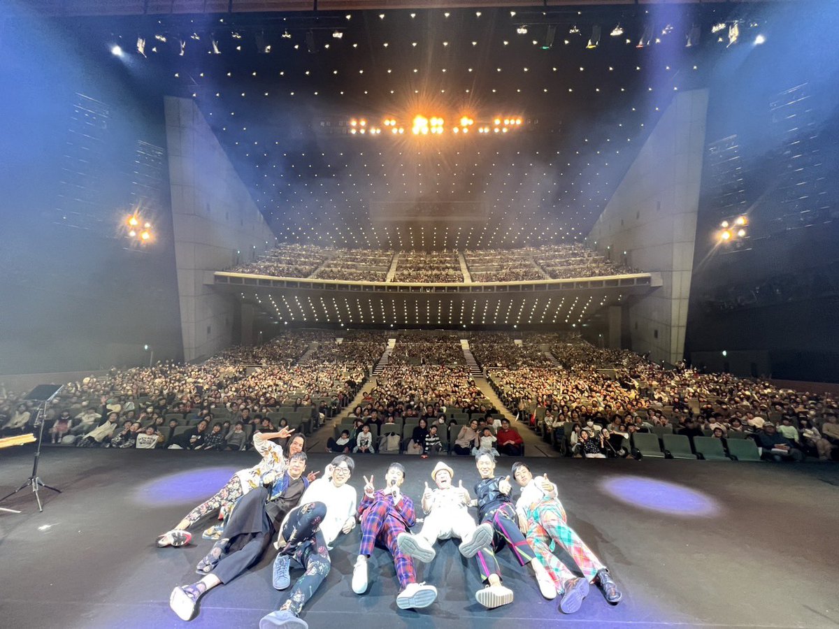 Everly_Official's tweet photo. 「Everlyコンサート2026in東京」at東京国際フォーラム・ホールA

2公演1万人のお客さんと、大成功に終えることができました。

お心を寄せてくださった全ての方に感謝いたします。

来年、Everly発足30年になります。
ここからまた進みます。

#Everly
#エバリー
#東京国際フォーラム
#ホールA https://t.co/PuH3D7iVje