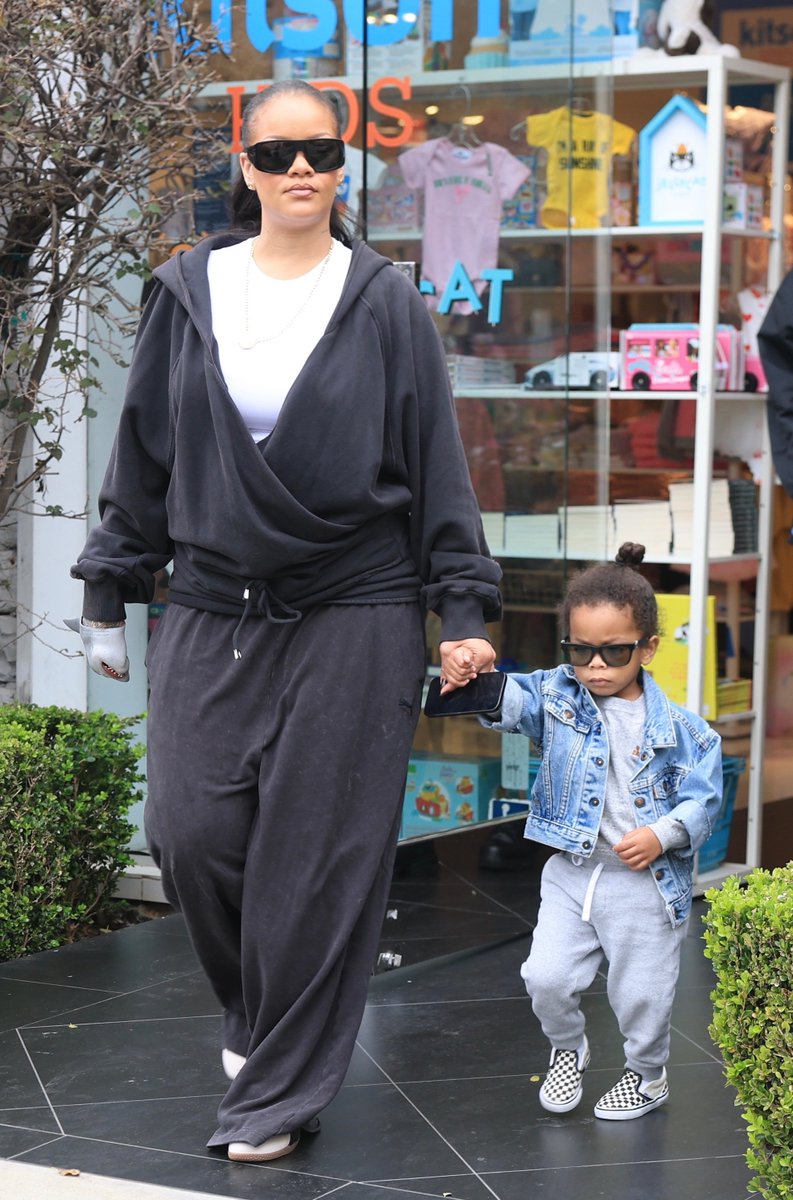 Rihanna and Riot Rose OMG 😭