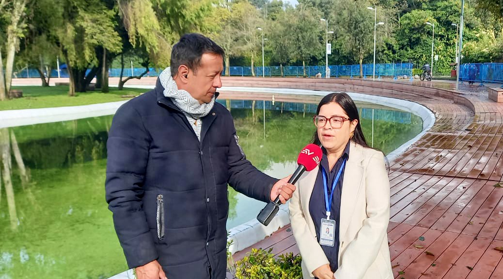 ObrasQuito's tweet photo. 🥳 #EnMedios | Disfruta el #Carnaval2026 con responsabilidad🥳

Invitamos a la ciudadanía a vivir estas fiestas con respeto en los espacios públicos de Quito. Conoce las medidas adoptadas, como el apagado de piletas y el vallado de lagunas, junto a Lorena Andrade, directora de Parques Metropolitanos de Epmmop, en:

➡️ @TVCEcuador
➡️ @teleamazonasec
➡️ @ecuavisa
➡️ @tctelevision

#QuitoRenace #QuitoNoSeDetiene