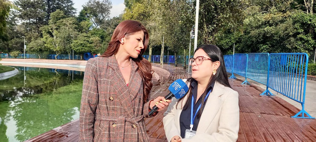 ObrasQuito's tweet photo. 🥳 #EnMedios | Disfruta el #Carnaval2026 con responsabilidad🥳

Invitamos a la ciudadanía a vivir estas fiestas con respeto en los espacios públicos de Quito. Conoce las medidas adoptadas, como el apagado de piletas y el vallado de lagunas, junto a Lorena Andrade, directora de Parques Metropolitanos de Epmmop, en:

➡️ @TVCEcuador
➡️ @teleamazonasec
➡️ @ecuavisa
➡️ @tctelevision

#QuitoRenace #QuitoNoSeDetiene