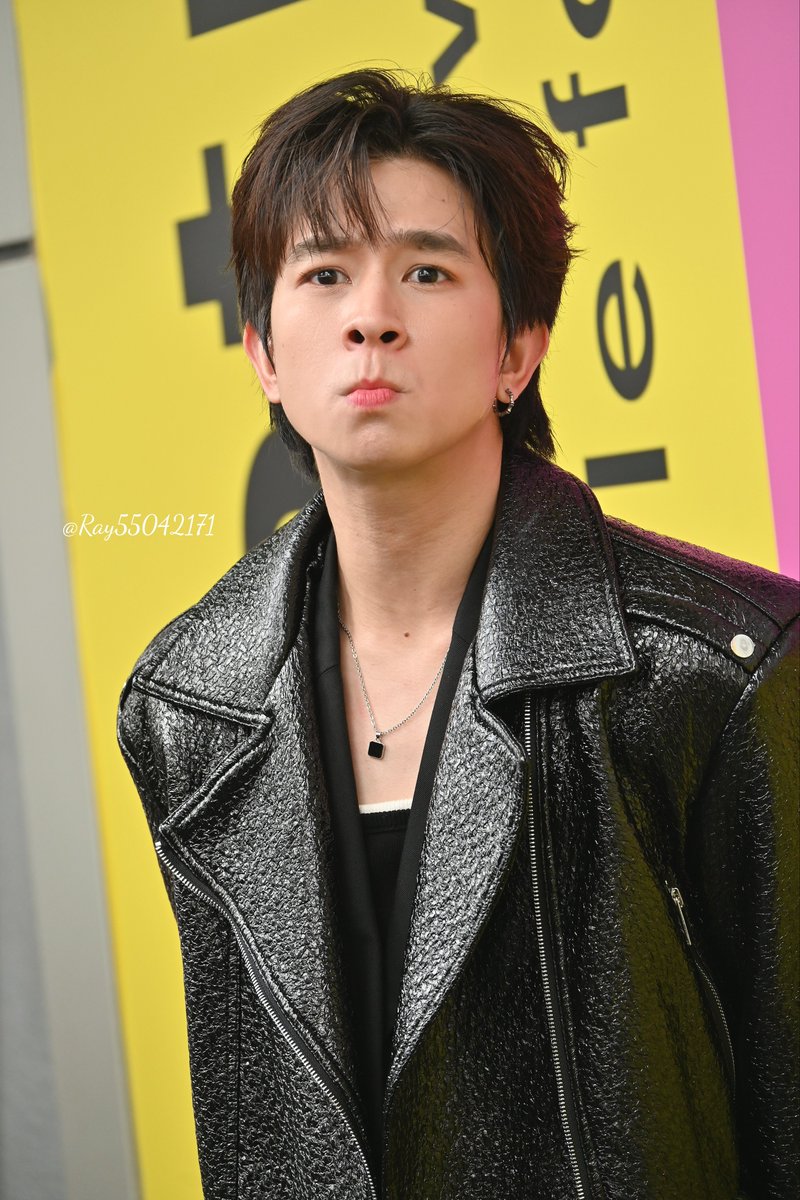 このお顔、かわいすぎる😆💕💕💕

#เจ้าแก้มก้อน #fluke_natouch