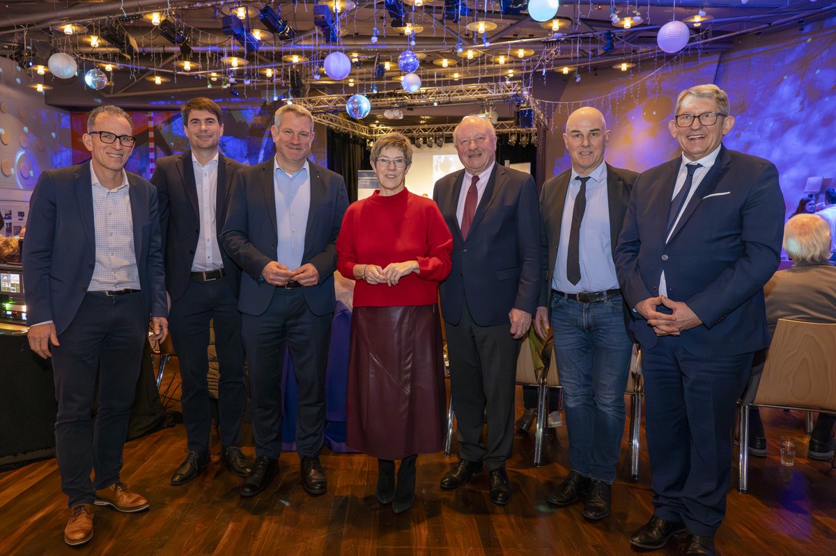 Union Stiftung tweet media