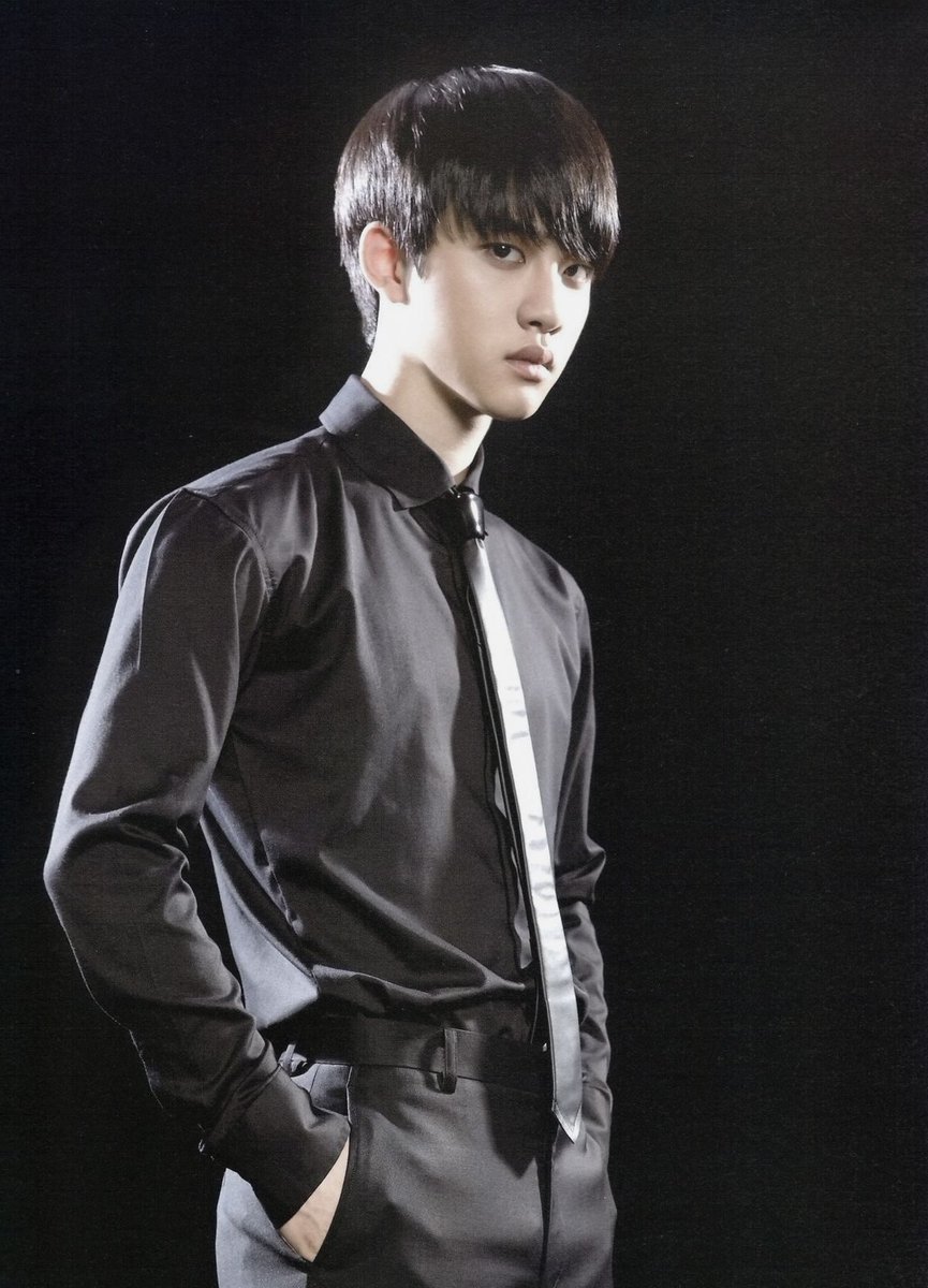 나 요즘 근황: 도경수 오빠의 EXO활동 그 어떤곳에도 관여하고있지않고 그냥 이 상태로 트위터만봄