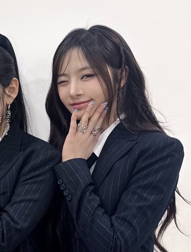 제트 tweet media