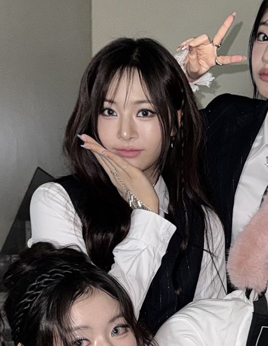 제트 tweet media