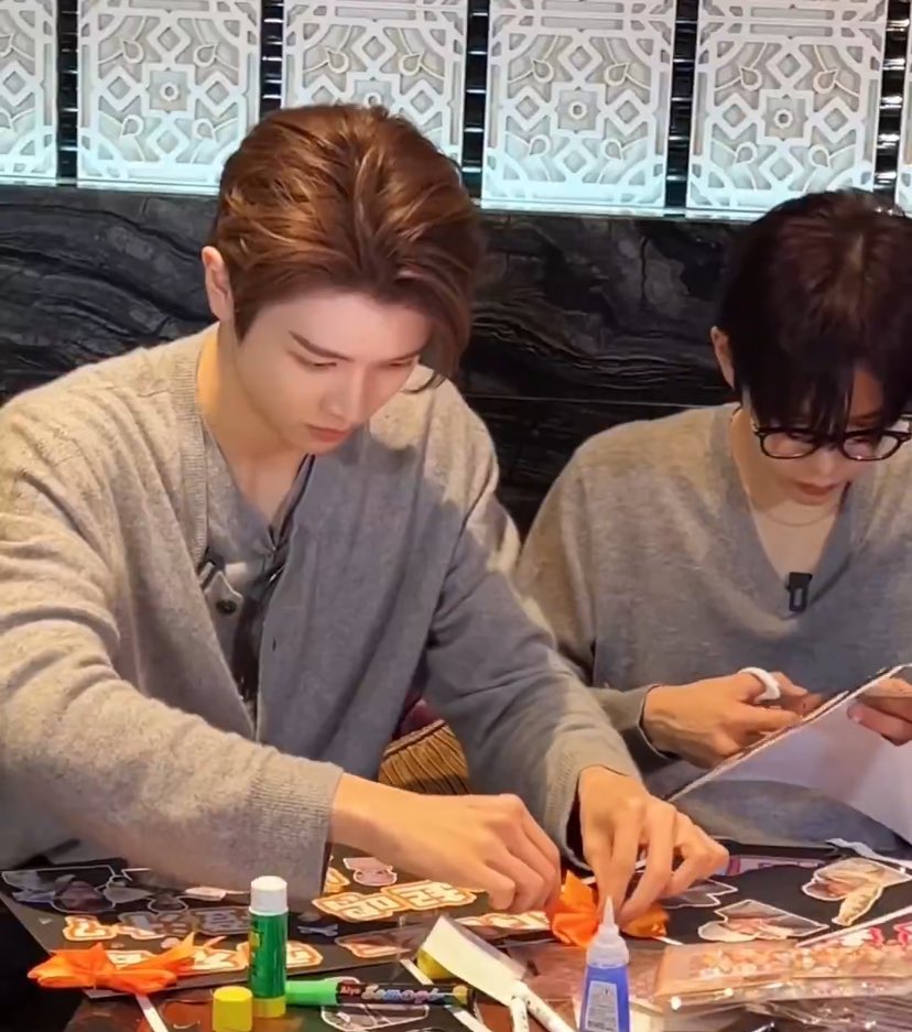 ซองชาน big guy นั่งข้าง ๆ น้องโชทาโร่กลายเป็นจิ๋วหลิวเลยหนิ🥺🤏🏻