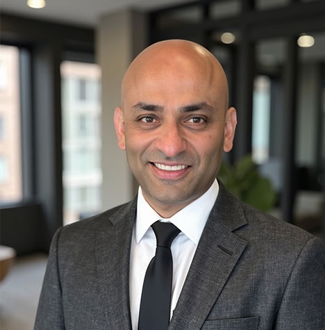 wittenberg's tweet photo. We are pleased to announce that Rakesh Tondon ’01, a visionary leader currently advising the globally renowned Entrepreneurs First, will serve as this year's Commencement speaker. See full story: https://t.co/wVGK6JOZea
#WittProud #HavingLight @wittalumni https://t.co/4EQyezKNWZ