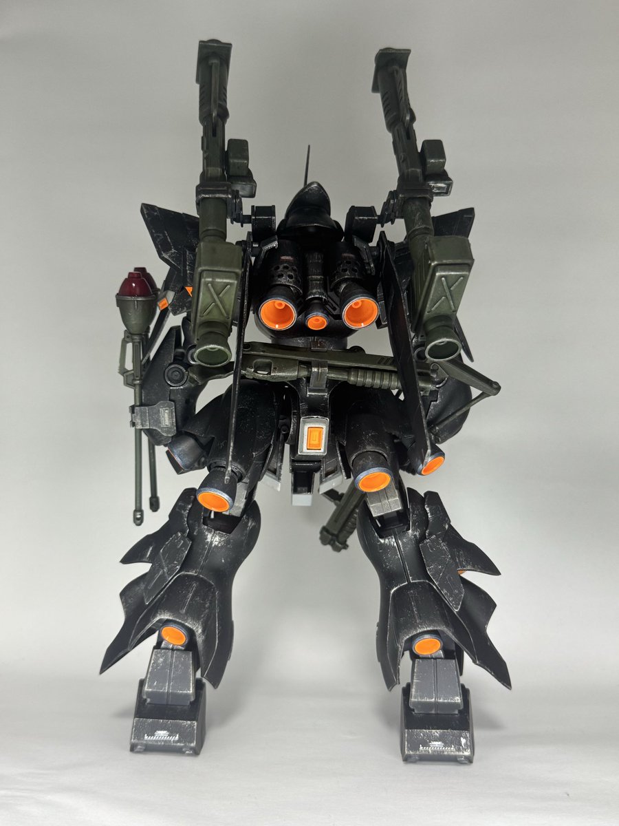 order_Anx2's tweet photo. ケンプファー•シュヴェーア
やっと完成とします。

いつも通りに汚してます。
膝下4mmくらい延長も、あとはちょこちょこと

(とりあえずやりたい事があるけど別のキットで試してからで

#ガンプラ https://t.co/kp1iwzP6Co